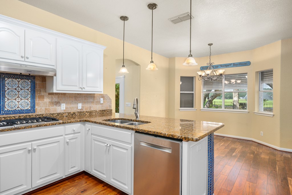302 Cherry Hills Dr. Property Photo 16