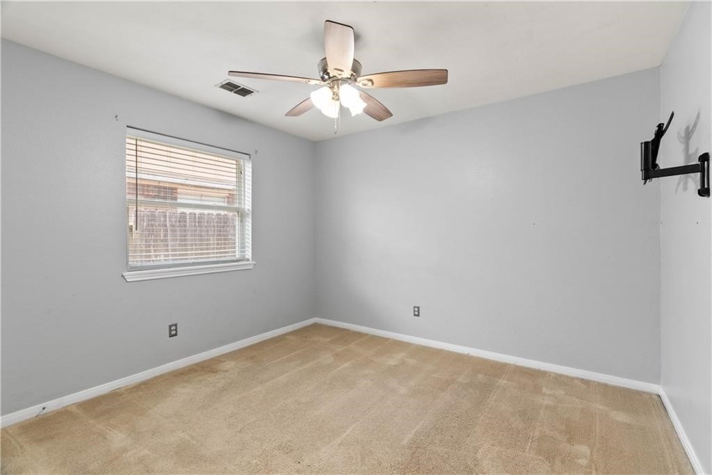 7913 Wolf Dr Property Photo 8