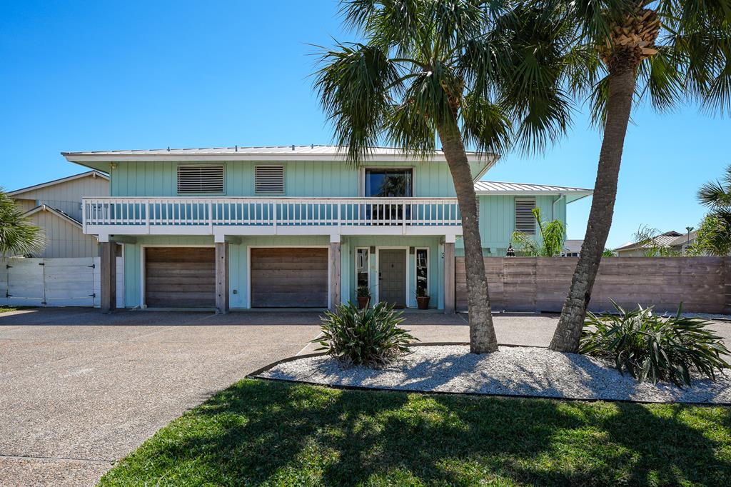 30 Bahama Dr. Property Photo 1