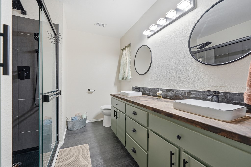 2169 Timberleaf Cir. Property Photo 18