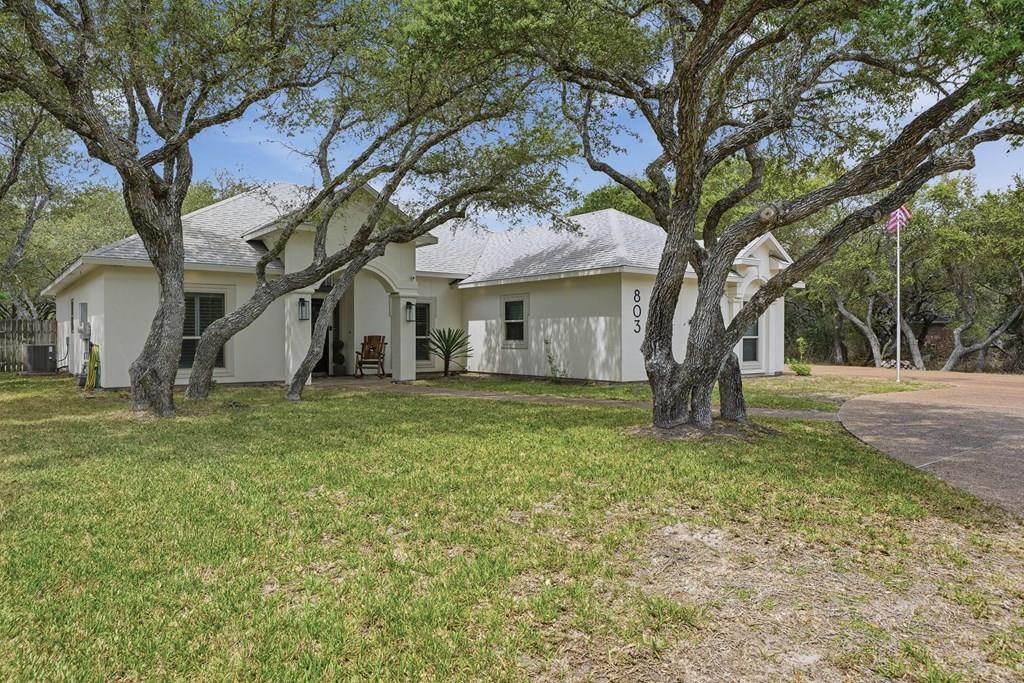 803 Buena Vista Dr. Property Photo 1