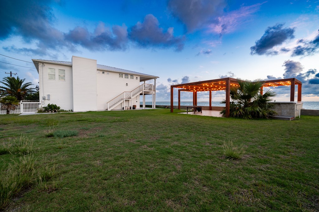 204 Bayshore Dr. Property Photo 37