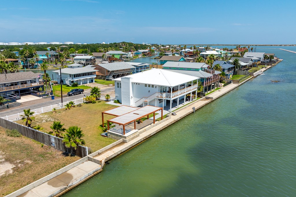 204 Bayshore Dr. Property Photo 62