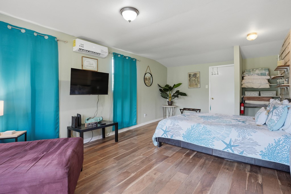 308 S Sixth St Property Photo 9