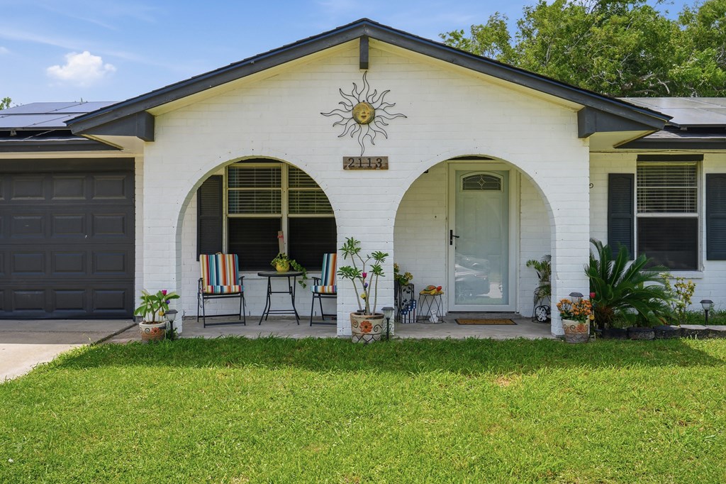 2113 Westwind Circle Property Photo 4