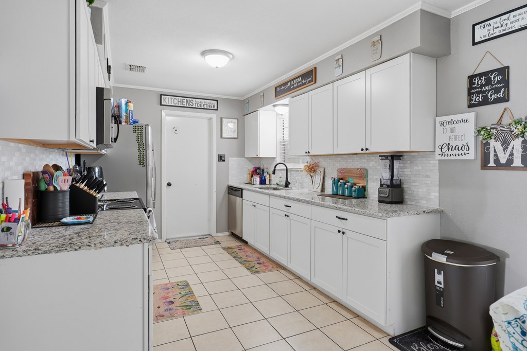2113 Westwind Circle Property Photo 10