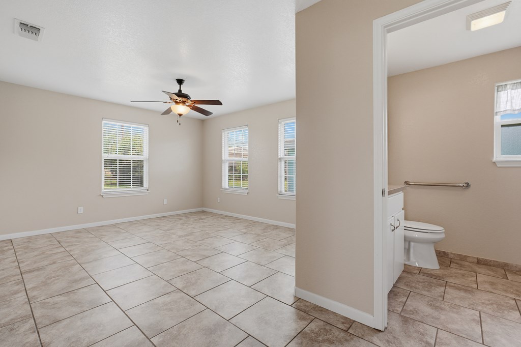464 Sunset Dr. Property Photo 21