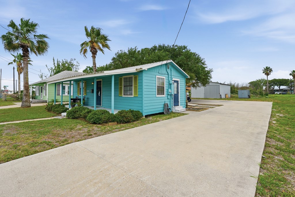 819 S Church Property Photo 4