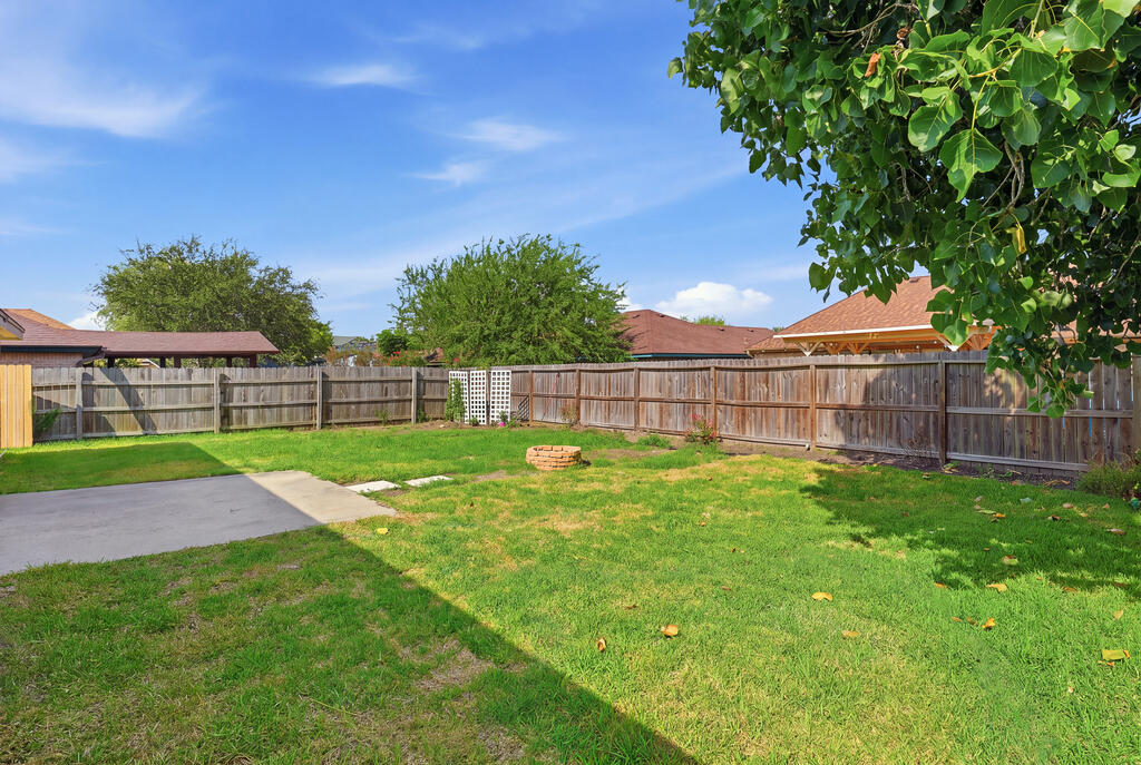 2087 Sabal Dr. Property Photo 33