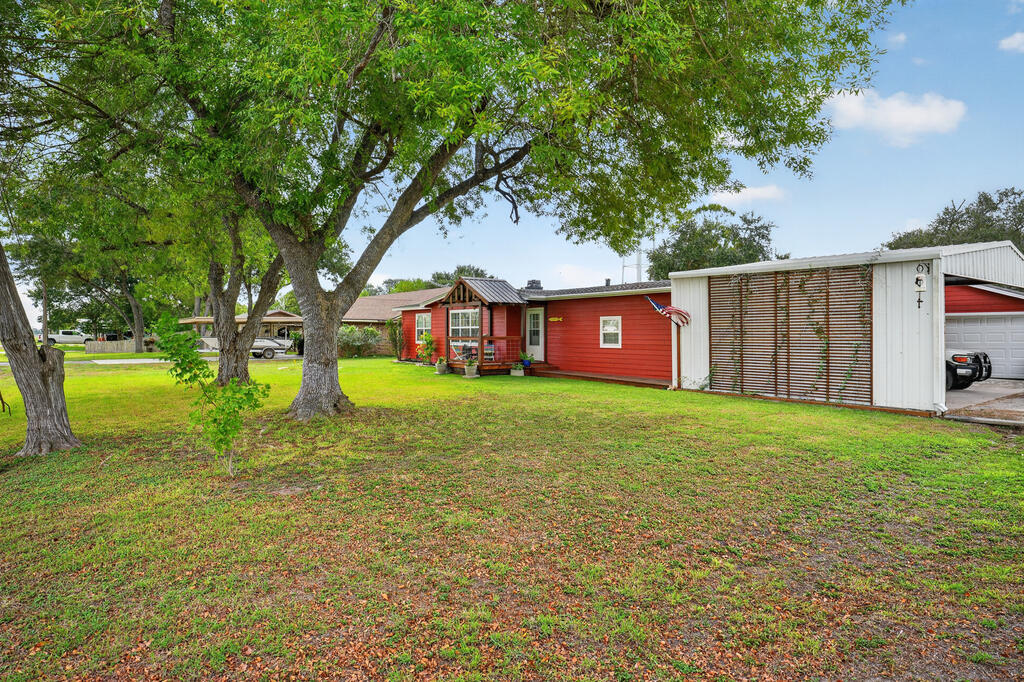 1100 Wood Ave. Property Photo 1
