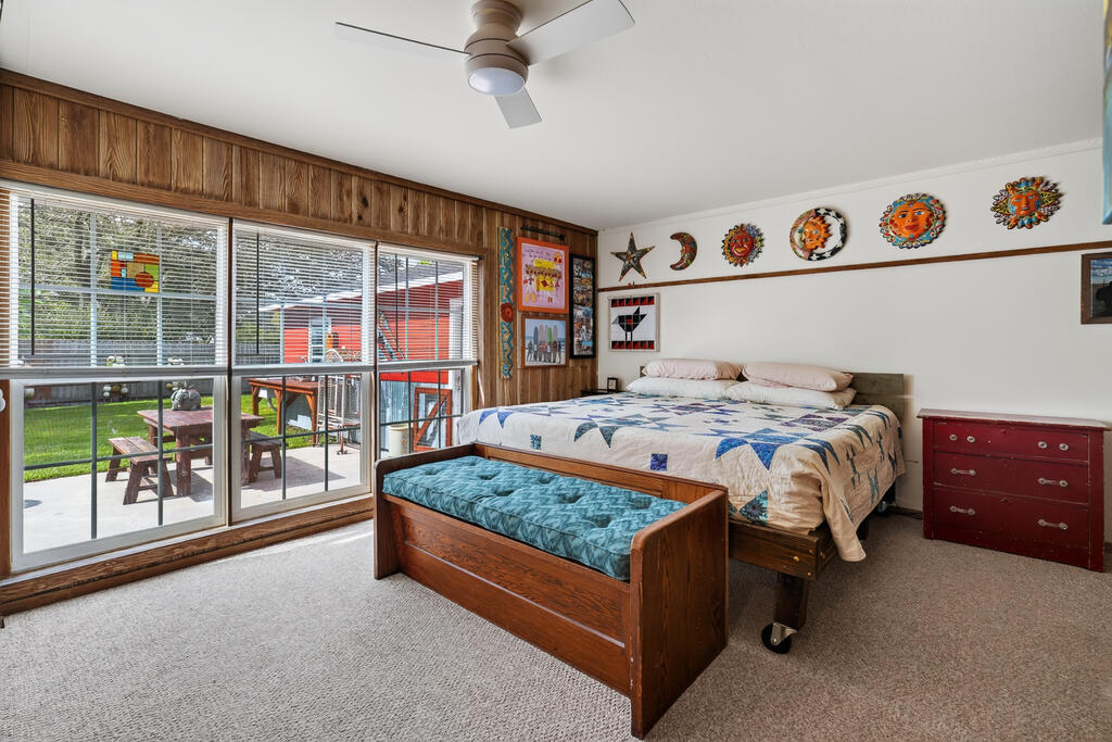1100 Wood Ave. Property Photo 15