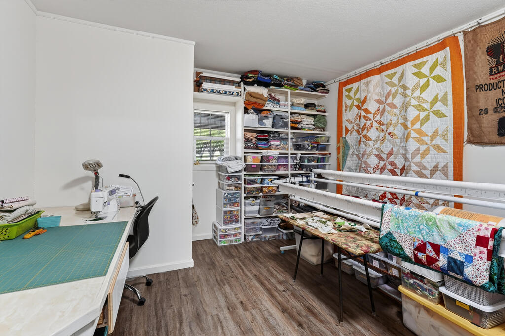 1100 Wood Ave. Property Photo 18