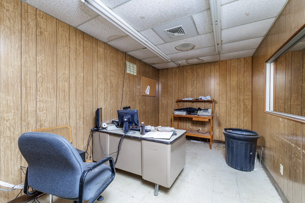 223 N Hwy 277n Property Photo 26