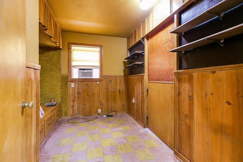 402 N 6th Avenue Property Photo 17