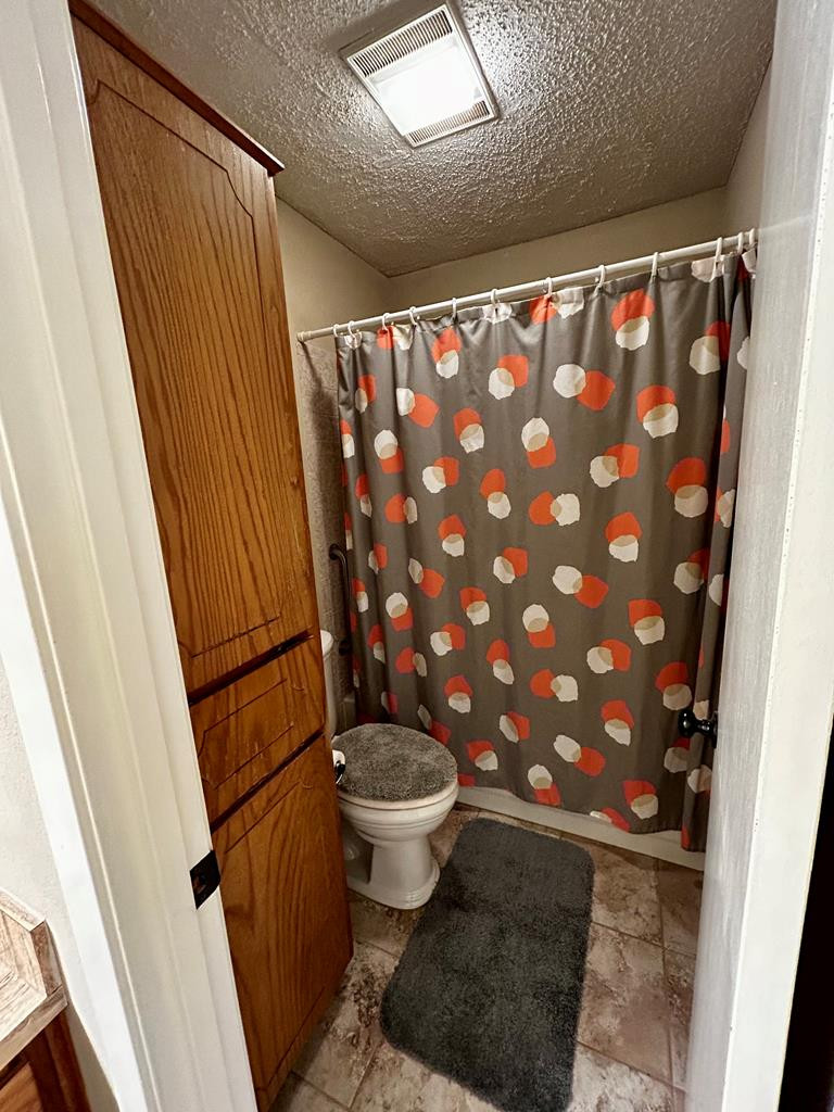 2237 Valleyview Boulevard Property Photo 12