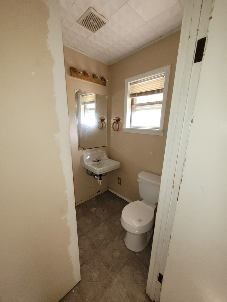 708 N 11th Street Property Photo 7