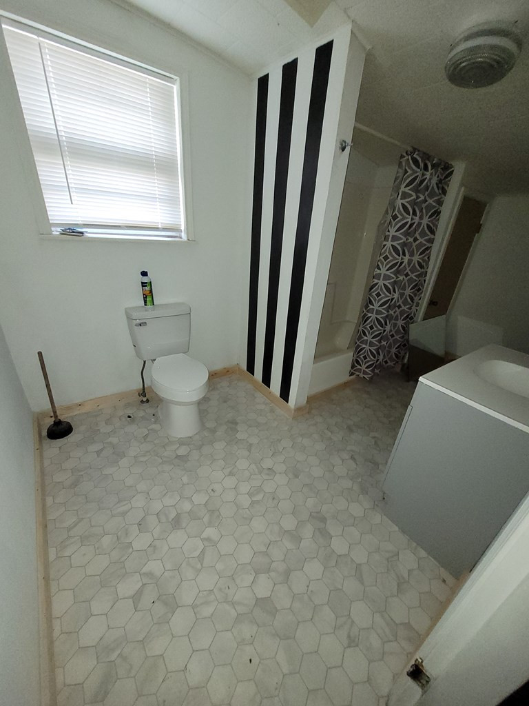 708 N 11th Street Property Photo 9