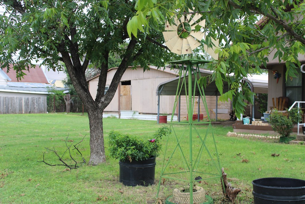 600 13th Street Property Photo 3