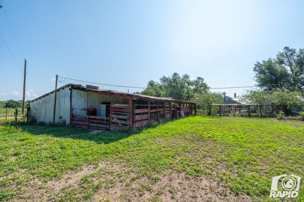9286 County Road 2335 Property Photo 13