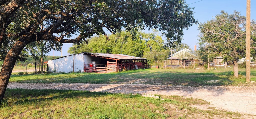 9286 County Road 2335 Property Photo 52