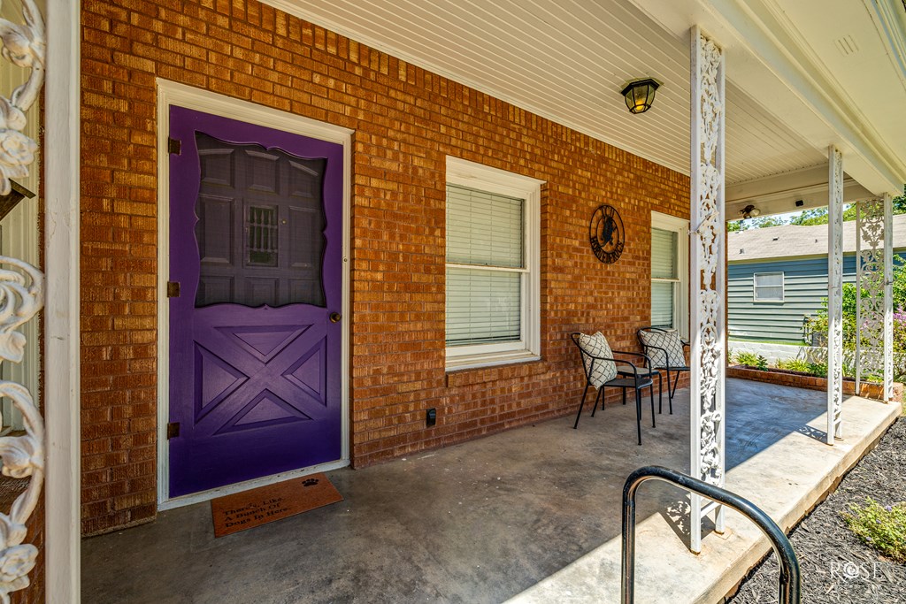 1511 S Monroe St Property Photo 4