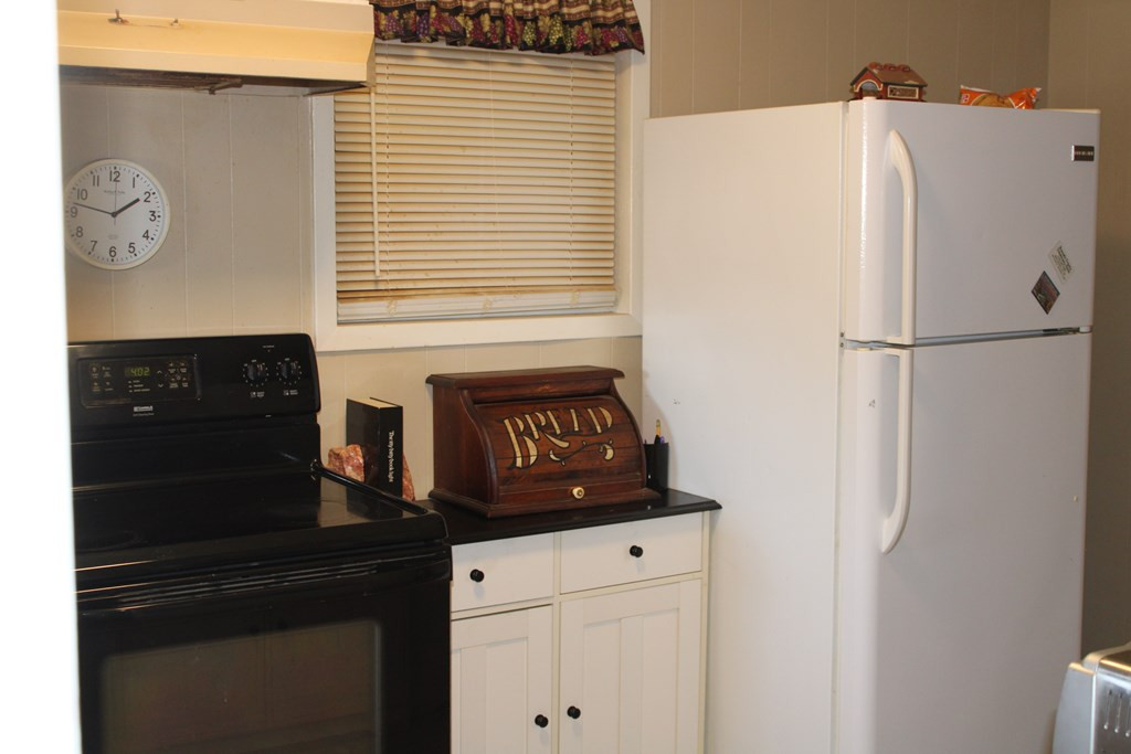 402 Lynn Street Property Photo 6