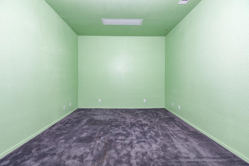 1619 S Chadbourne St Property Photo 6