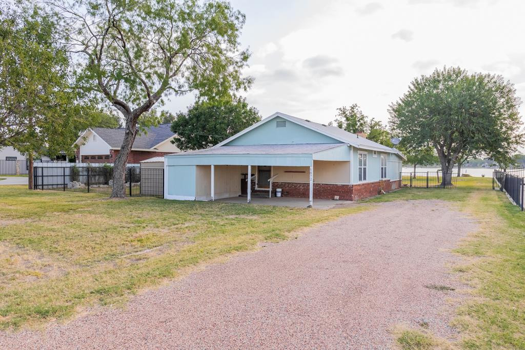 1872 S Concho Drive Property Photo 1