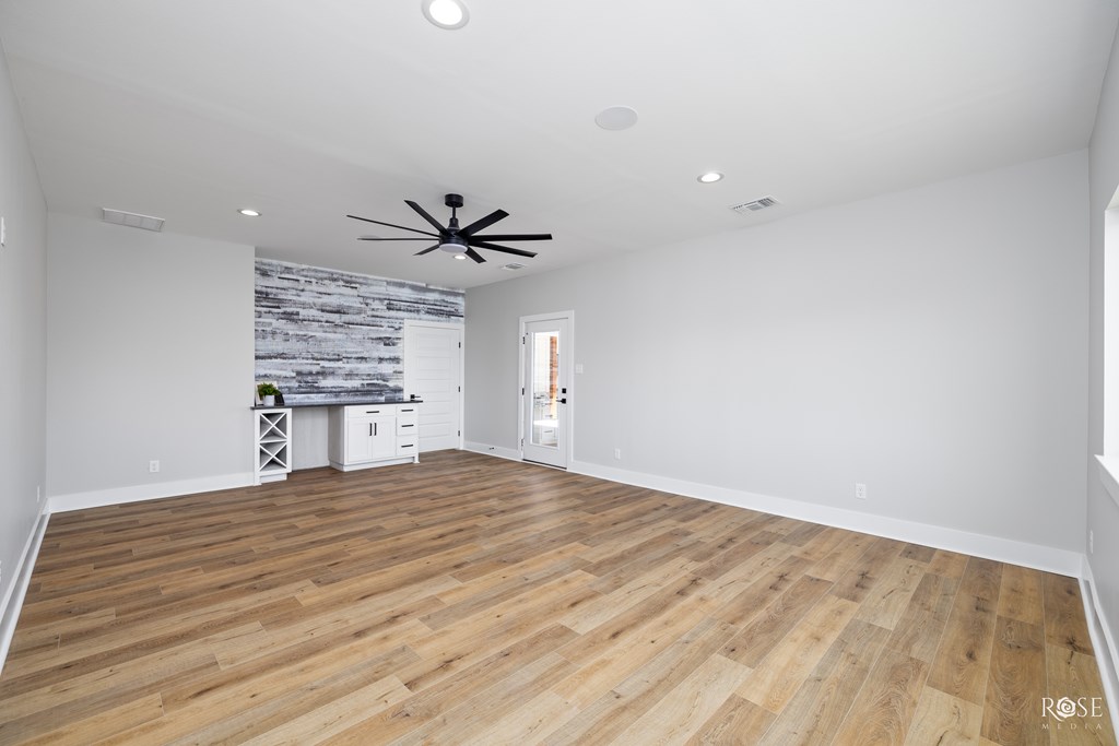 6112 Eugene Trl Property Photo 40