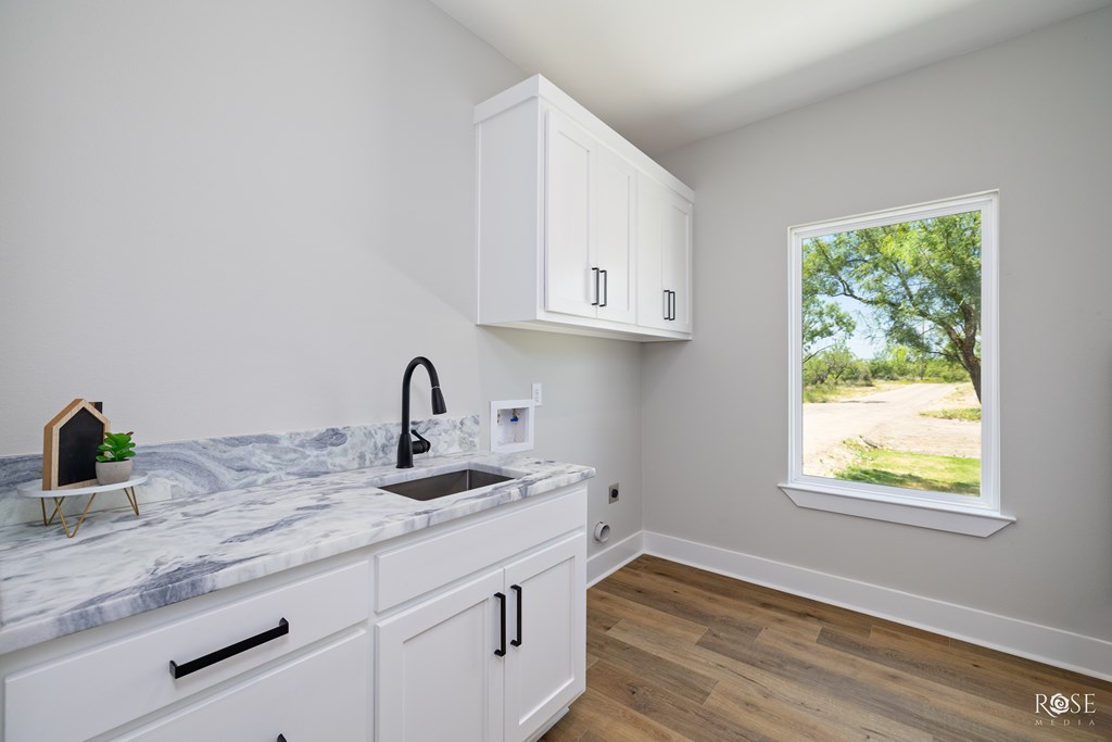 6112 Eugene Trl Property Photo 43