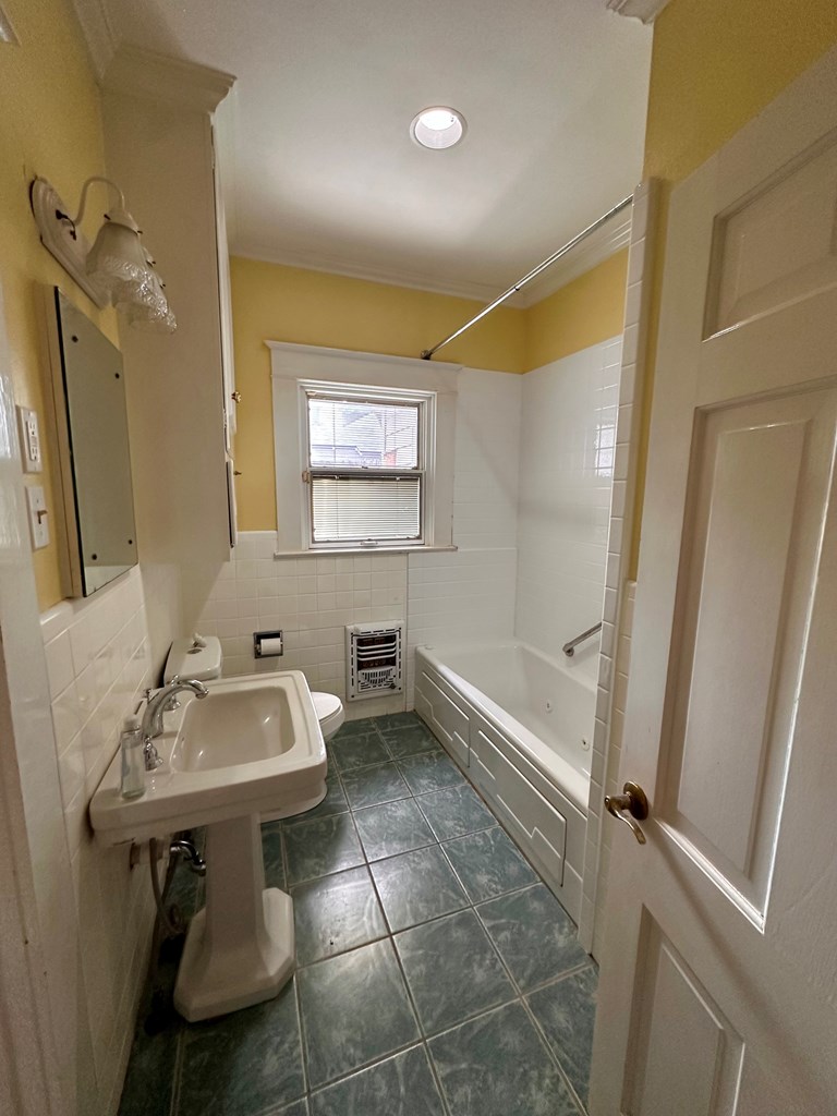 1615 W Twohig Ave Property Photo 10