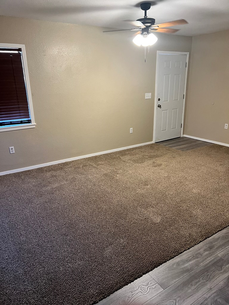 415 Montague Ave Property Photo 4