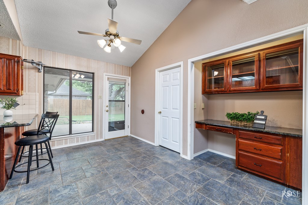 5214 N Bentwood Dr Property Photo 12