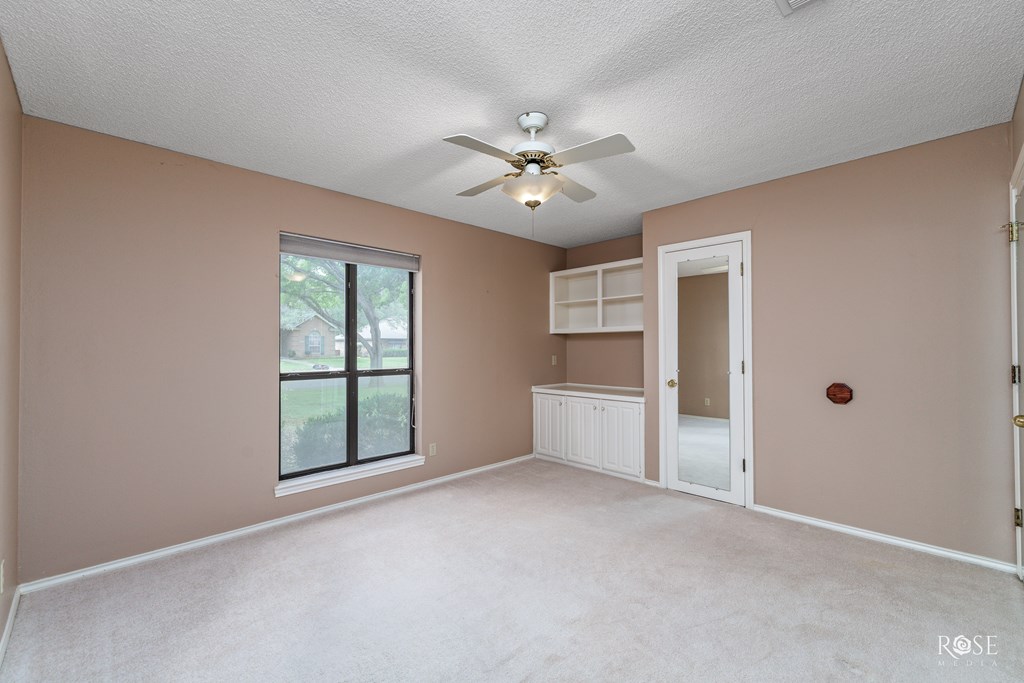 5214 N Bentwood Dr Property Photo 24