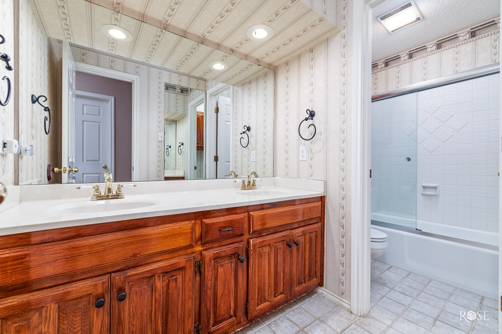 5214 N Bentwood Dr Property Photo 25