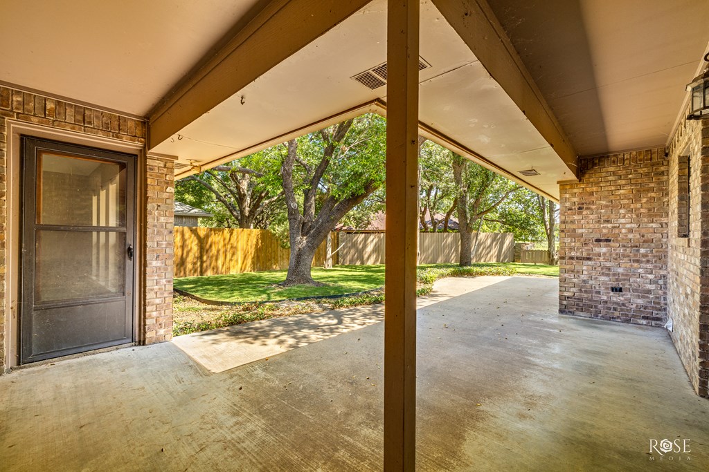 5214 N Bentwood Dr Property Photo 29