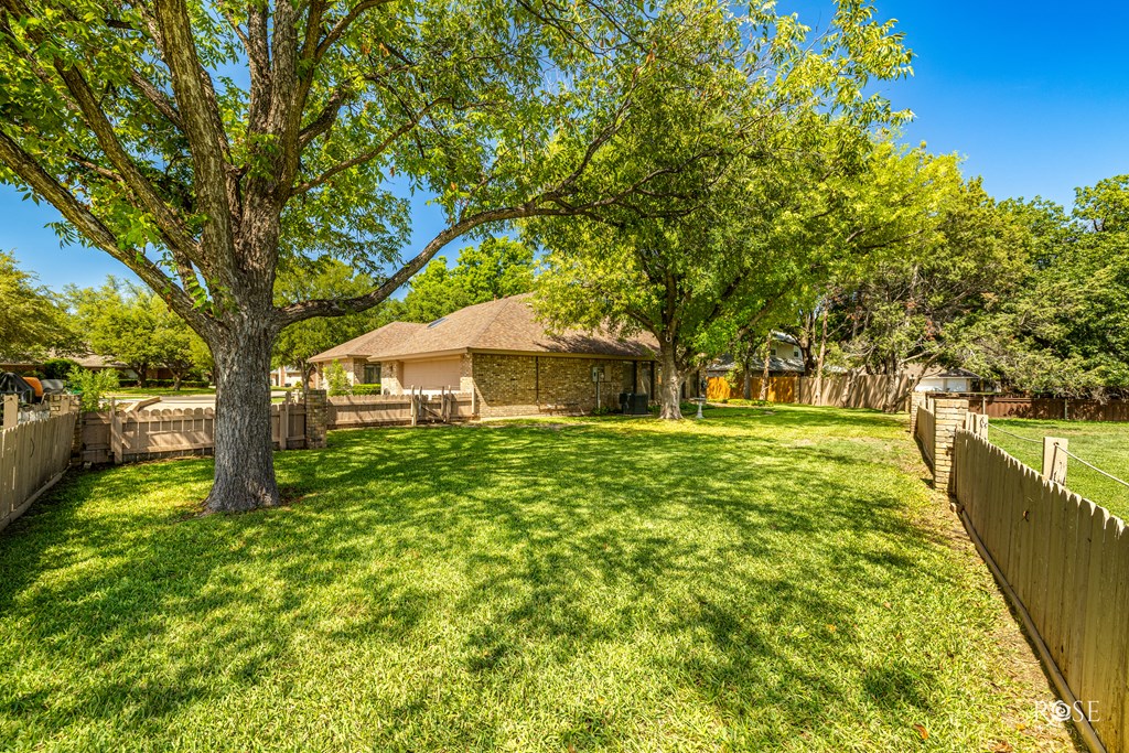 5214 N Bentwood Dr Property Photo 39