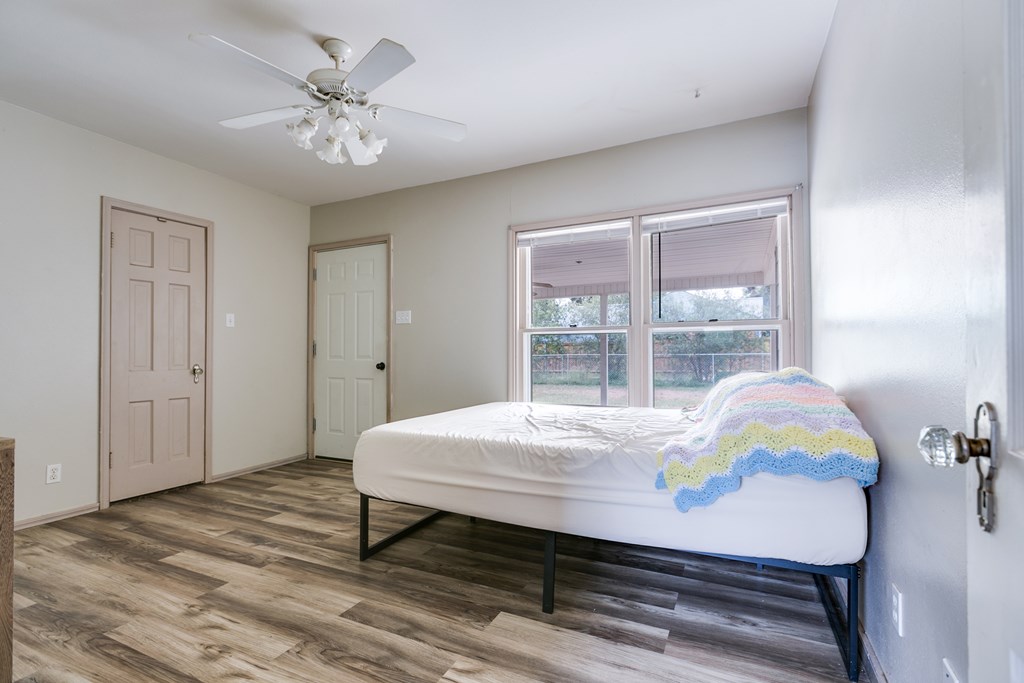 2301 W Concho Ave Property Photo 16