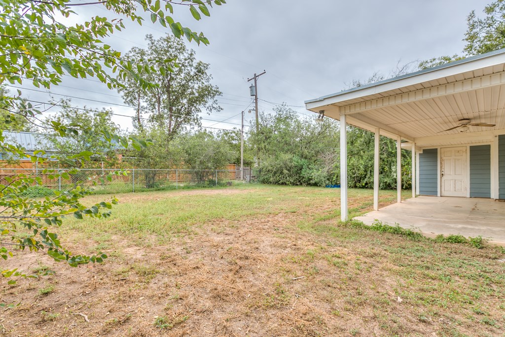 2301 W Concho Ave Property Photo 22