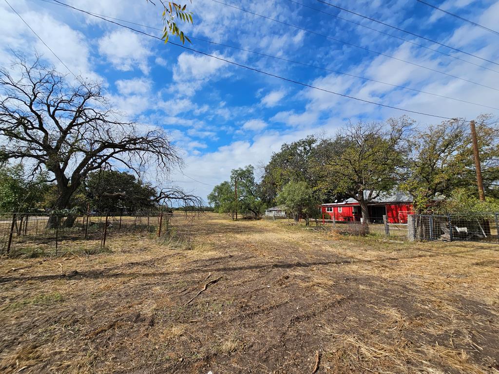 801 Barnett St Property Photo 29