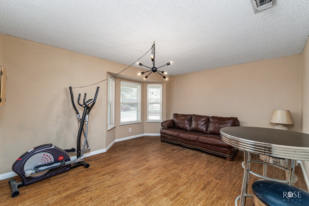2712 Chatterton Dr Property Photo 9