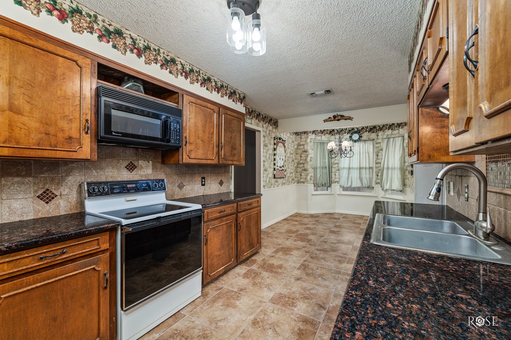 2712 Chatterton Dr Property Photo 15
