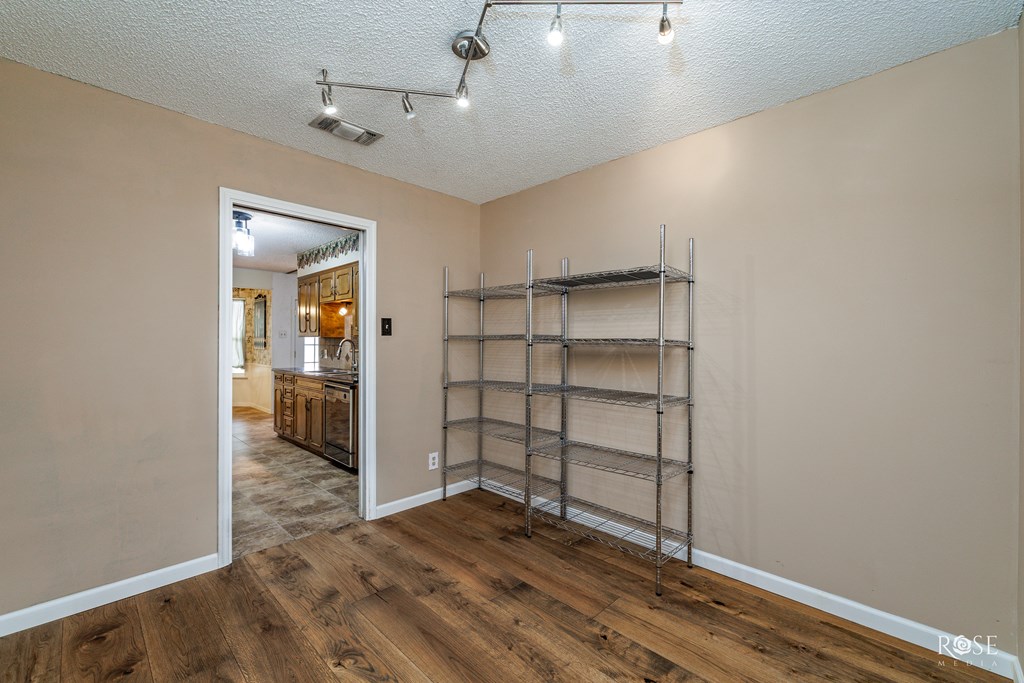 2712 Chatterton Dr Property Photo 16