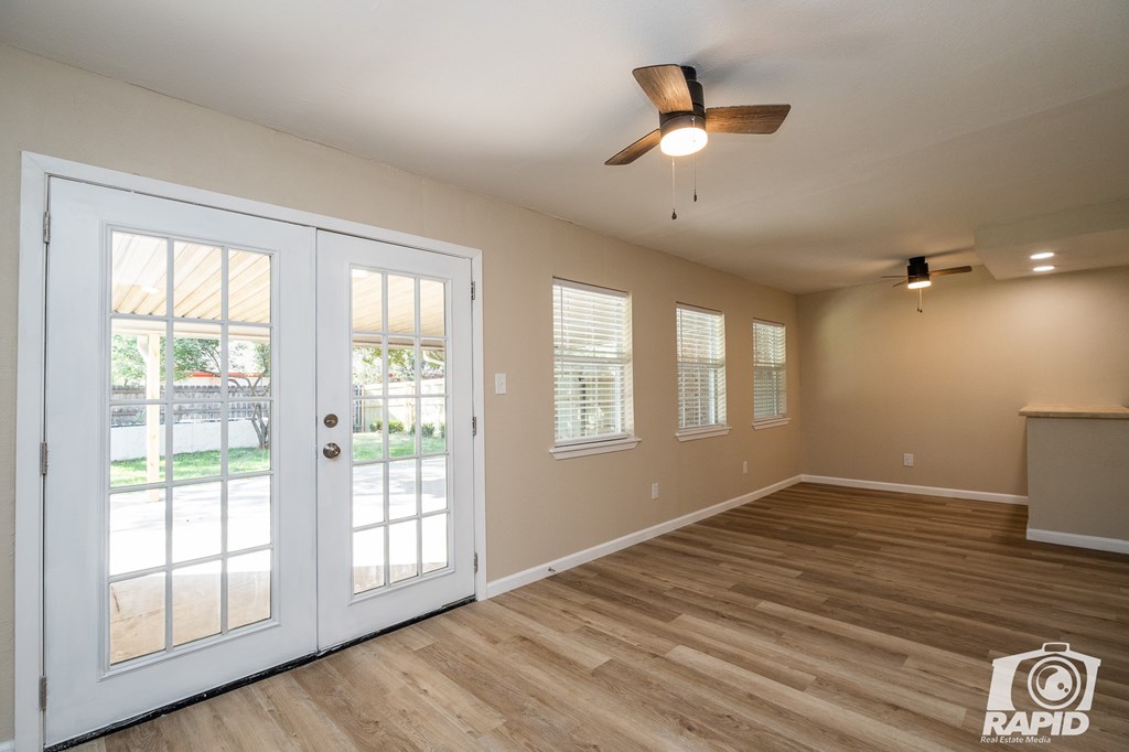 2913 Alta Vista Lane Property Photo 14