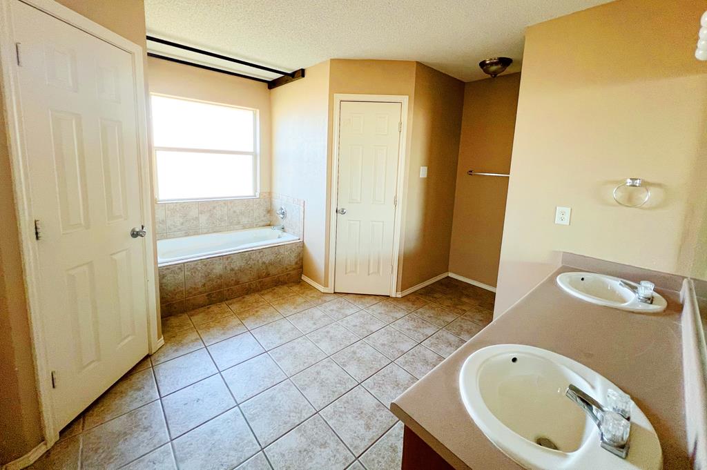 2917 Mcgill Blvd Property Photo 10