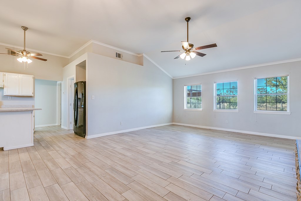 10629 Twin Lakes Lane Property Photo 6