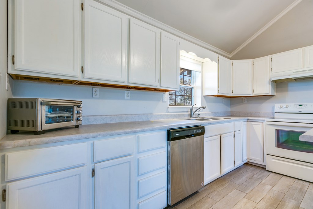 10629 Twin Lakes Lane Property Photo 12