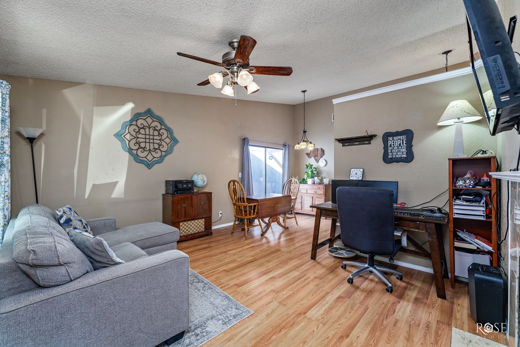 1422 Hatcher St Property Photo 4