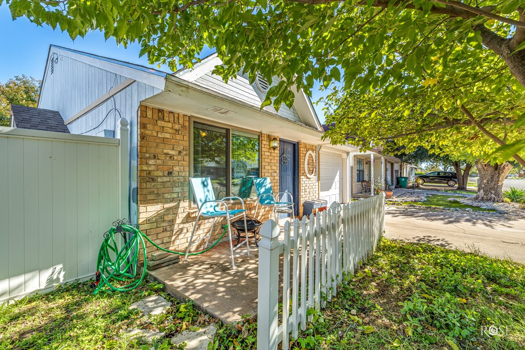 1422 Hatcher St Property Photo 17