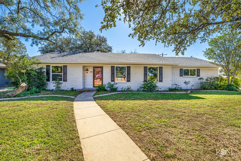 3119 Woodland Circle Property Photo 5